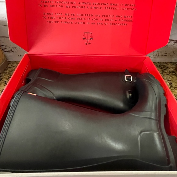 Kids tall hunter boots in matte black - Picture 9 of 10